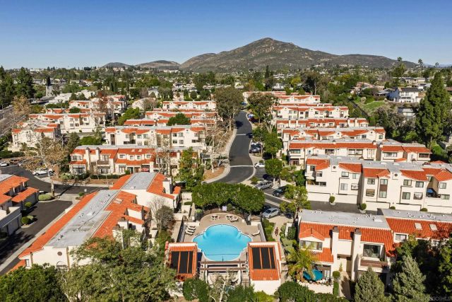 5715 Baltimore Dr 39, La Mesa, CA 91942