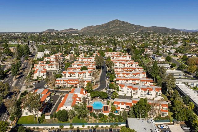 5715 Baltimore Dr 39, La Mesa, CA 91942