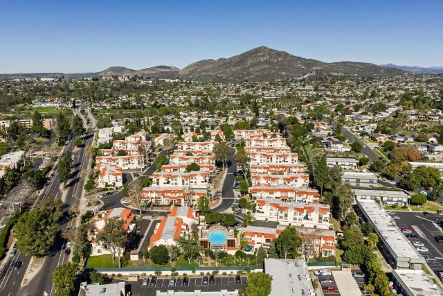 5715 Baltimore Dr 39, La Mesa, CA 91942