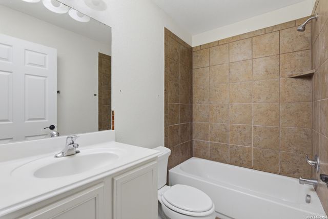 7035 Port Bay, San Antonio, TX 78242