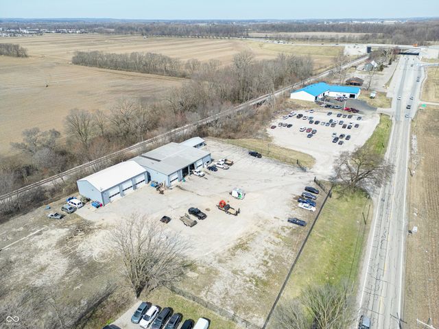 460 Jonesville Road, Columbus, IN 47201