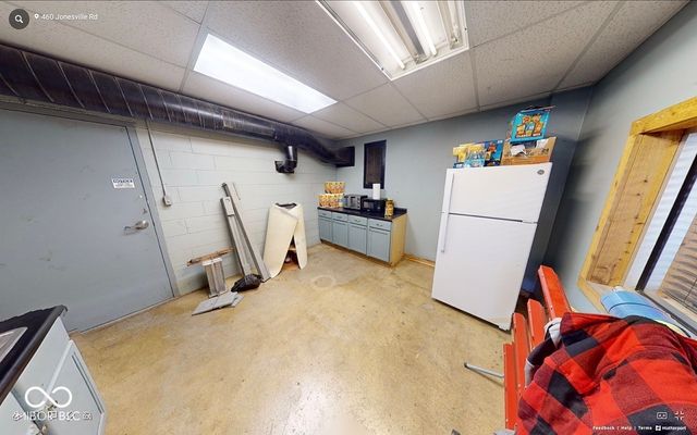 460 Jonesville Road, Columbus, IN 47201