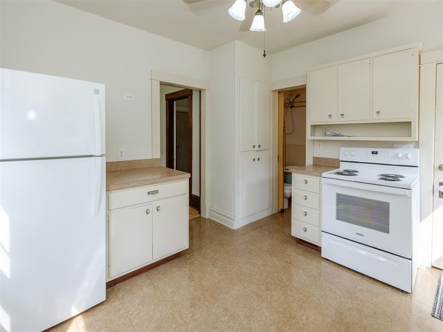 3707 S Burdick Street, Kalamazoo, MI 49001