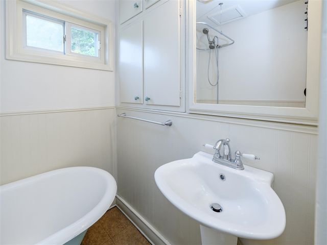 3707 S Burdick Street, Kalamazoo, MI 49001