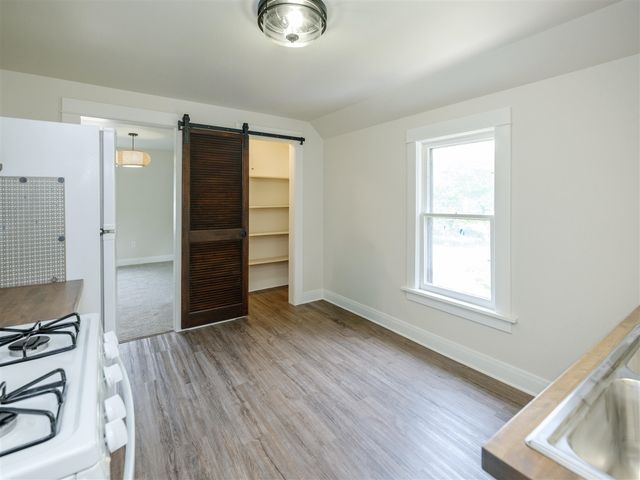 3707 S Burdick Street, Kalamazoo, MI 49001