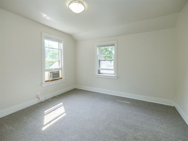 3707 S Burdick Street, Kalamazoo, MI 49001