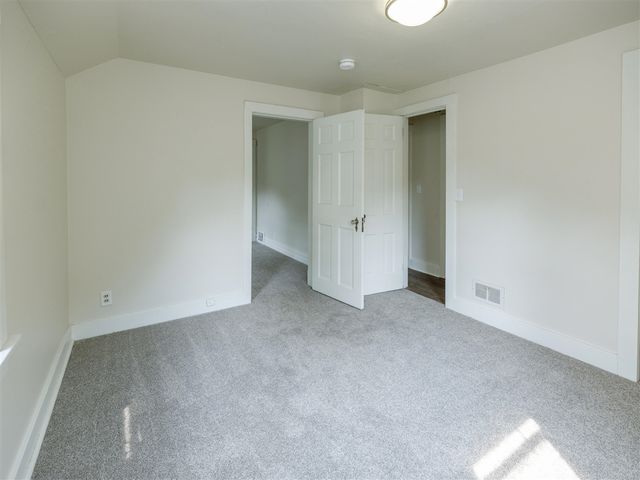 3707 S Burdick Street, Kalamazoo, MI 49001