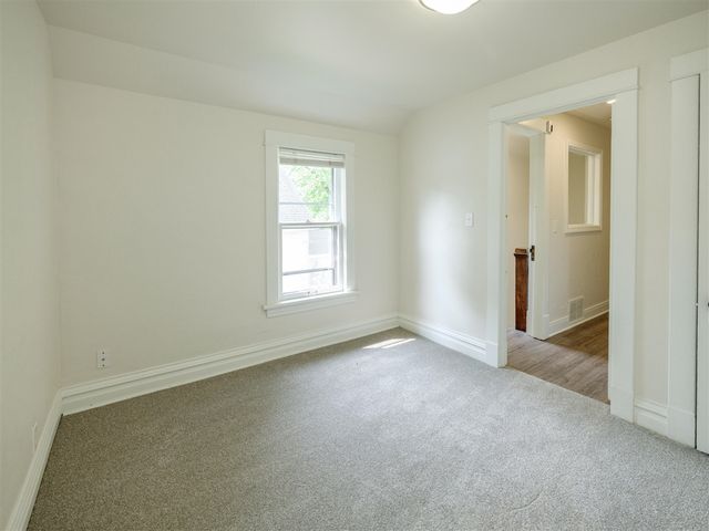 3707 S Burdick Street, Kalamazoo, MI 49001