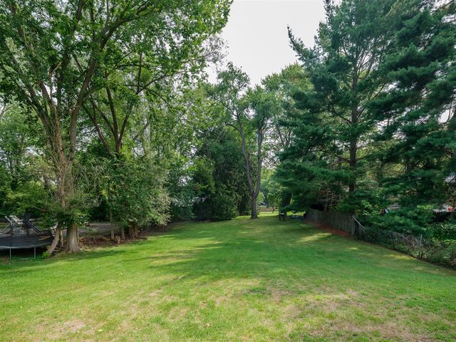 3707 S Burdick Street, Kalamazoo, MI 49001
