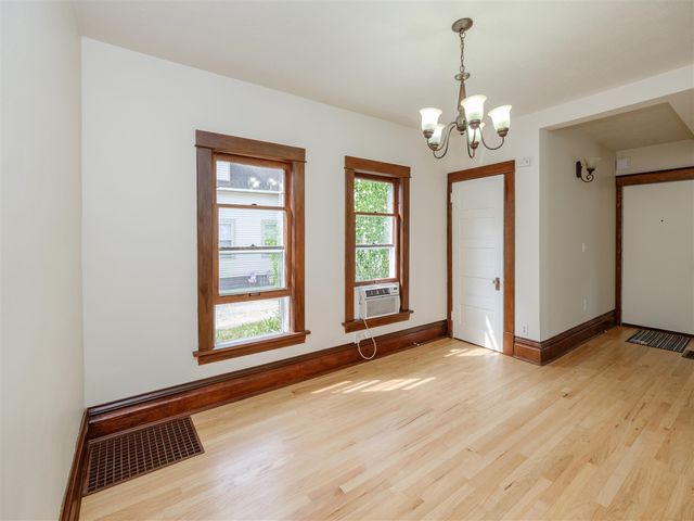 3707 S Burdick Street, Kalamazoo, MI 49001