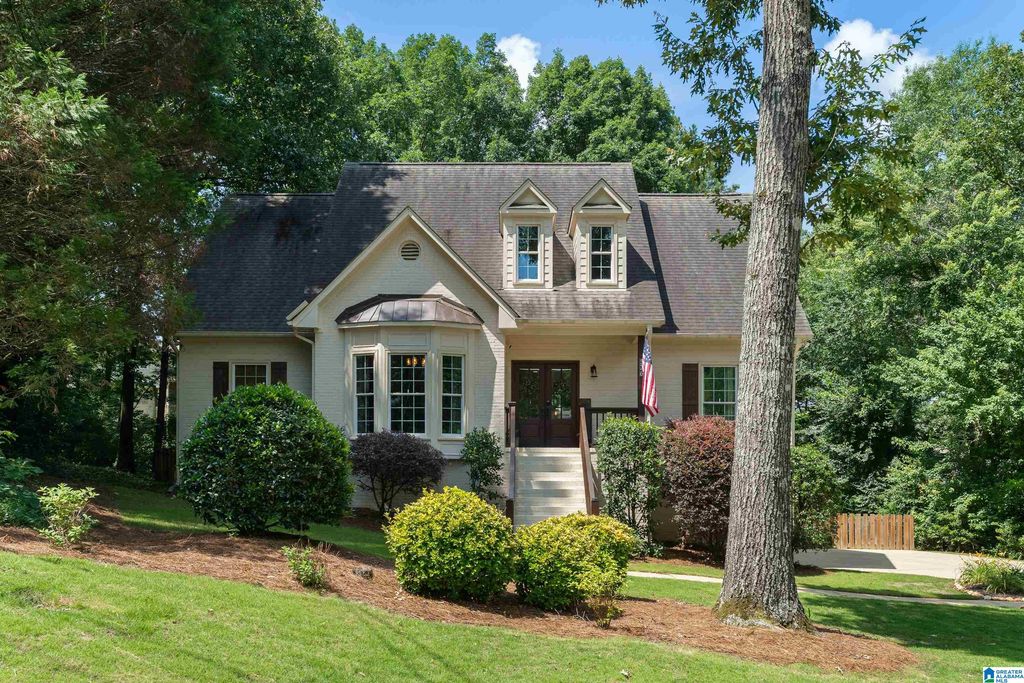 526 S FORK LANE, Hoover, AL 35244