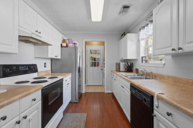 269 E Chance Cutoff, Lumberton, TX 77657