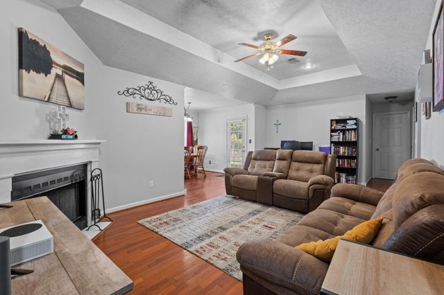 269 E Chance Cutoff, Lumberton, TX 77657