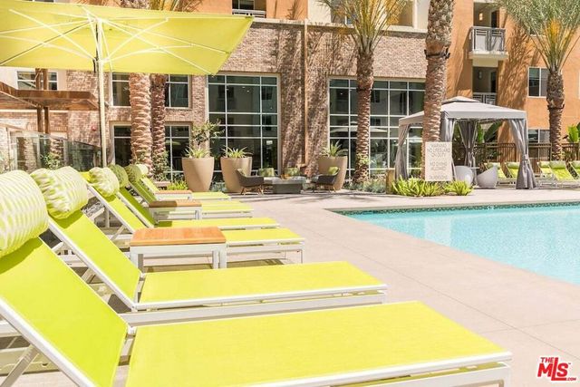 7290 Edinger Avenue 3080, Huntington Beach, CA 92647