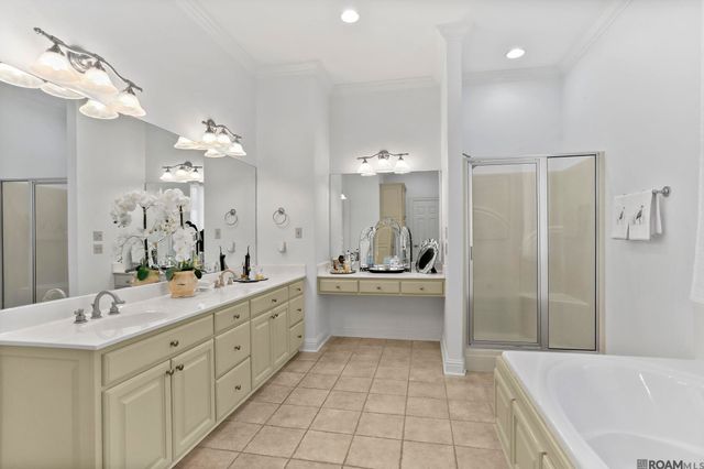 6126 Beechgrove Ln, St Francisville, LA 70775