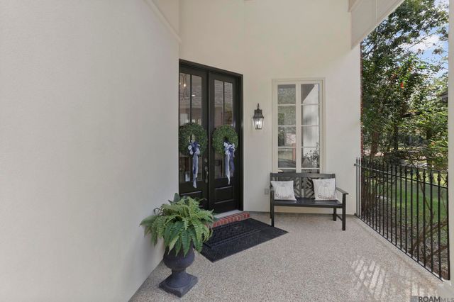 6126 Beechgrove Ln, St Francisville, LA 70775