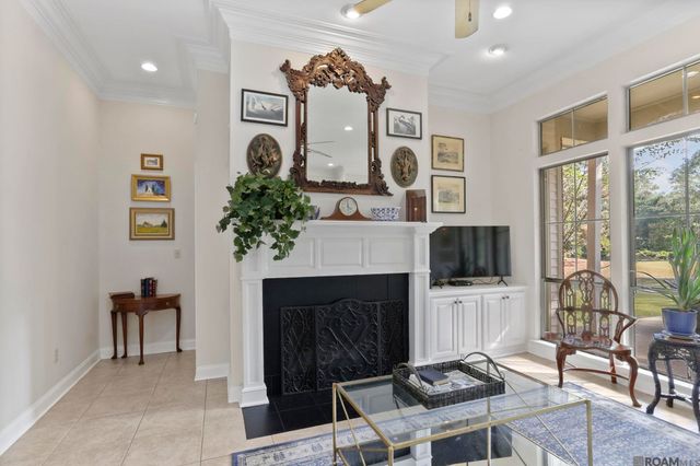 6126 Beechgrove Ln, St Francisville, LA 70775