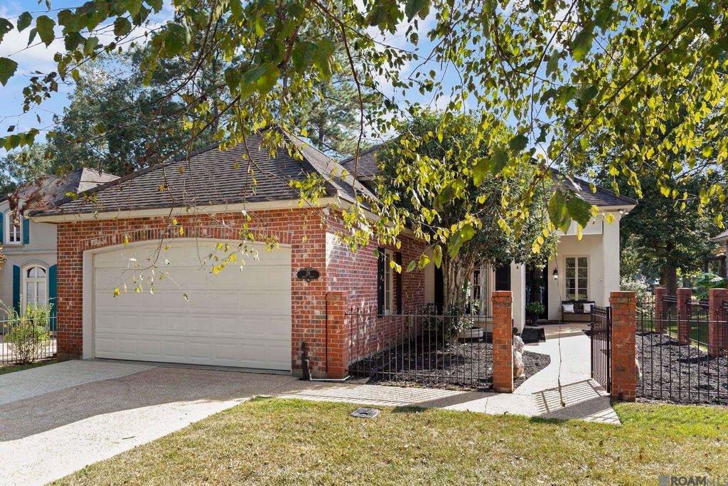 6126 Beechgrove Ln, St Francisville, LA 70775