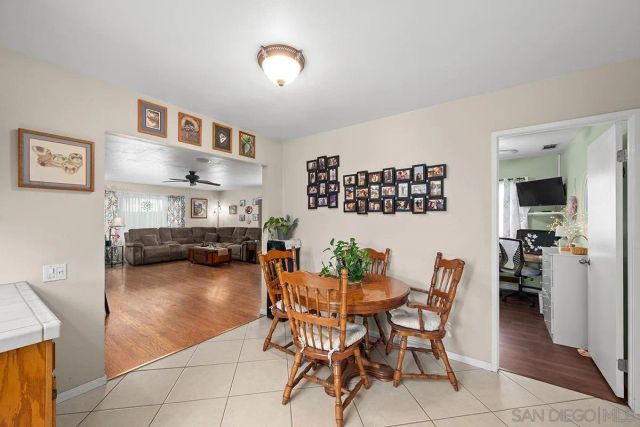 9948 Kincaid St, Santee, CA 92071