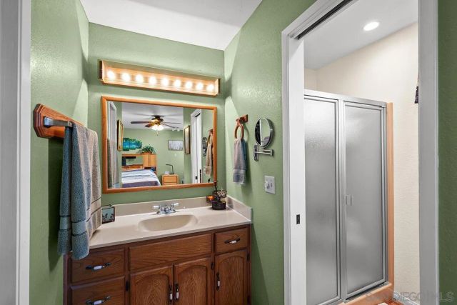 9948 Kincaid St, Santee, CA 92071