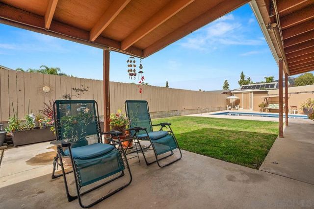 9948 Kincaid St, Santee, CA 92071