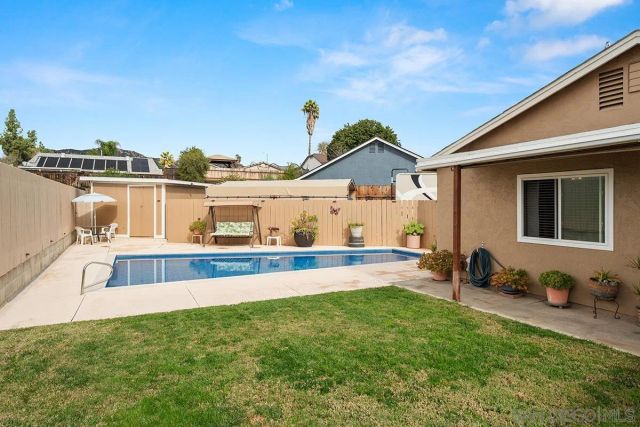 9948 Kincaid St, Santee, CA 92071