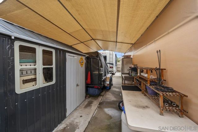 9948 Kincaid St, Santee, CA 92071