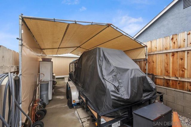 9948 Kincaid St, Santee, CA 92071