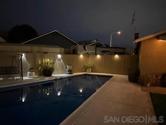 9948 Kincaid St, Santee, CA 92071