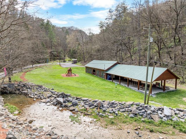 10 Sunset Rd, Sevierville, TN 37862