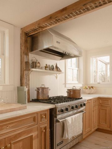 7220 Main Road, East Marion, NY 11939