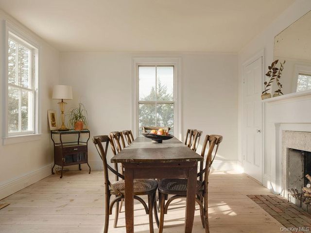 7220 Main Road, East Marion, NY 11939