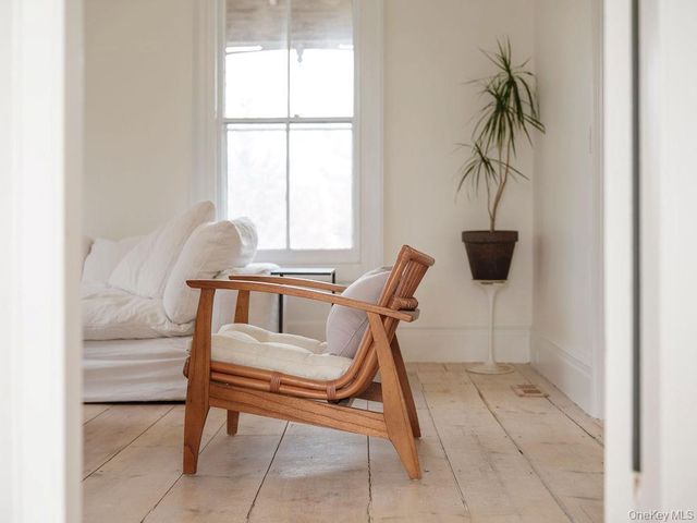 7220 Main Road, East Marion, NY 11939