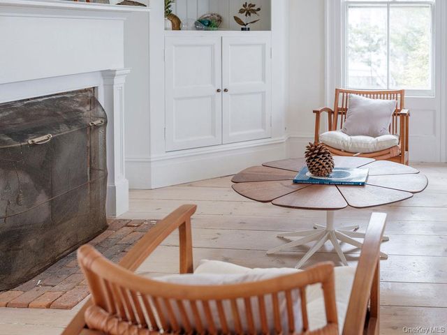 7220 Main Road, East Marion, NY 11939