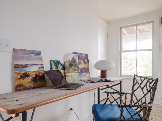 7220 Main Road, East Marion, NY 11939