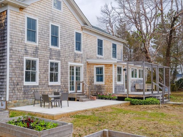 7220 Main Road, East Marion, NY 11939