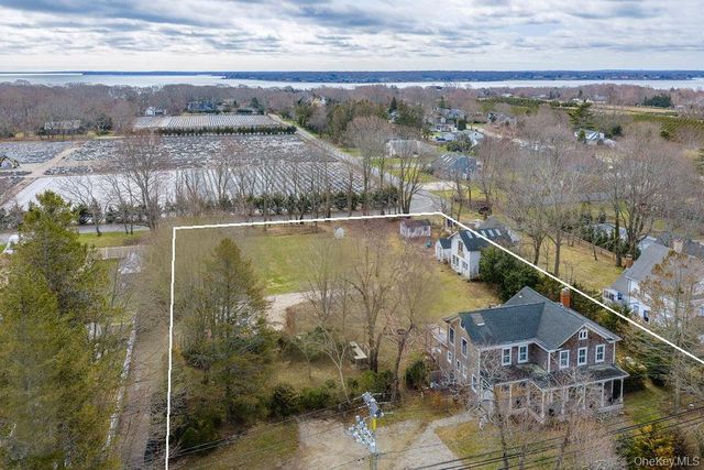 7220 Main Road, East Marion, NY 11939