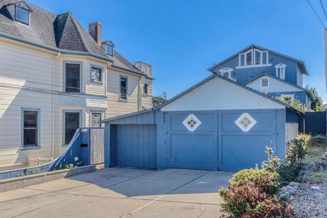 953 W Franklin Street, Monterey, CA 93940