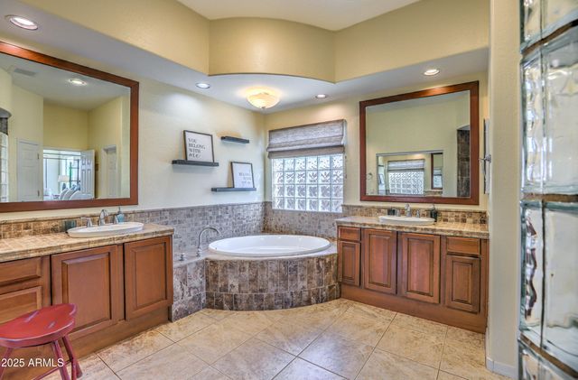 14612 S 4TH Avenue, Phoenix, AZ 85045