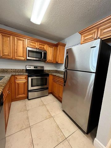 1521 Windorah Way A, West Palm Beach, FL 33411