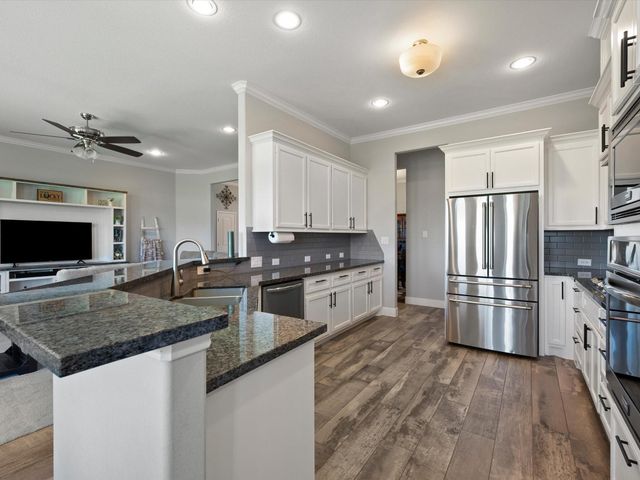 194 Abner Lane, Montgomery, TX 77356