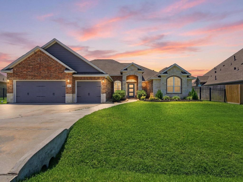 194 Abner Lane, Montgomery, TX 77356