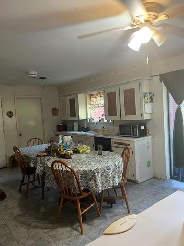 503 Guiceland Drive, Grapeland, TX 75844