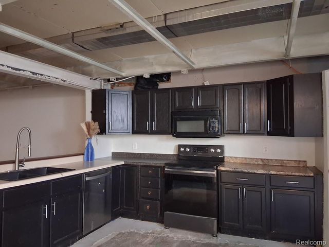 10055 N Genesee Road Nw, Thetford Township, MI 48458