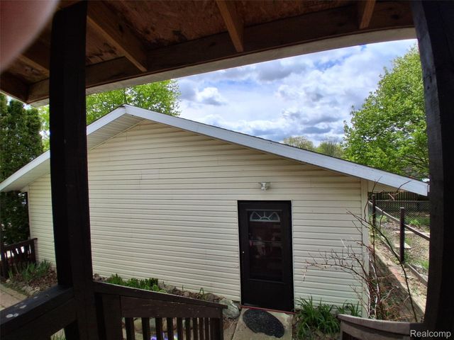 10055 N Genesee Road Nw, Thetford Township, MI 48458