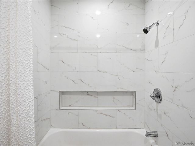 5657 S Lowell Boulevard, Littleton, CO 80123