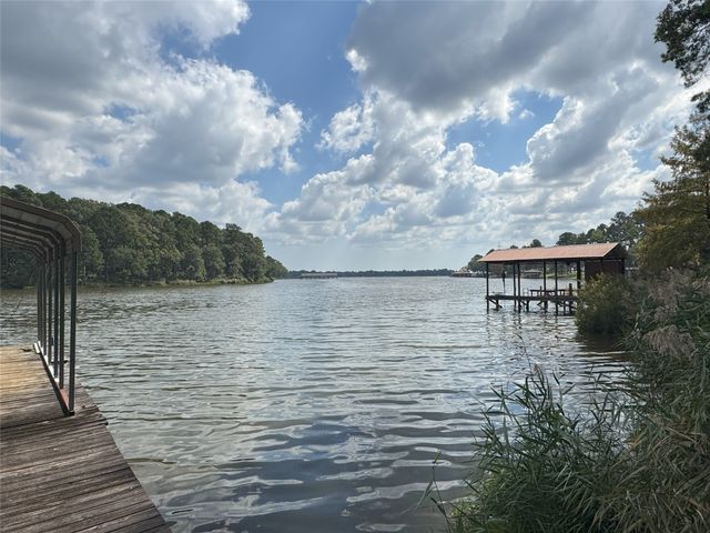 522 Twin Point Drive, Benton, LA 71006