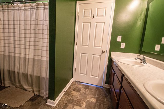 11832 Zander Drive, Indianapolis, IN 46235