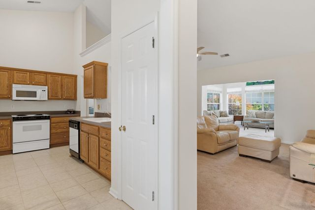 87 Low Country Ln., Pawleys Island, SC 29585