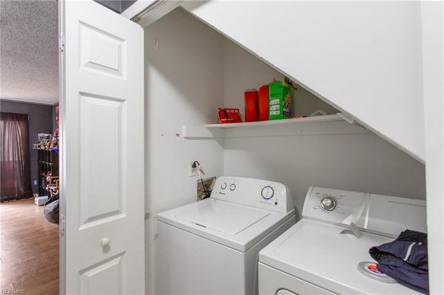 1420 Highnoon PL, Virginia Beach, VA 23462